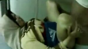 MILF svenska milf porn India Summer och kåta Sara Luvv i trekant med en lycklig kille